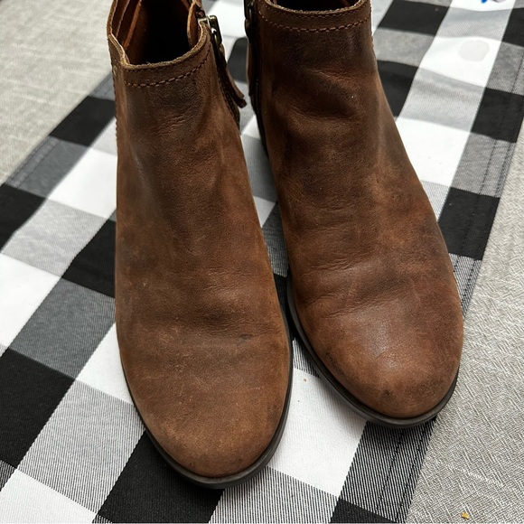 Sorel Lolla Ankle Bootie - Picture 15 of 15